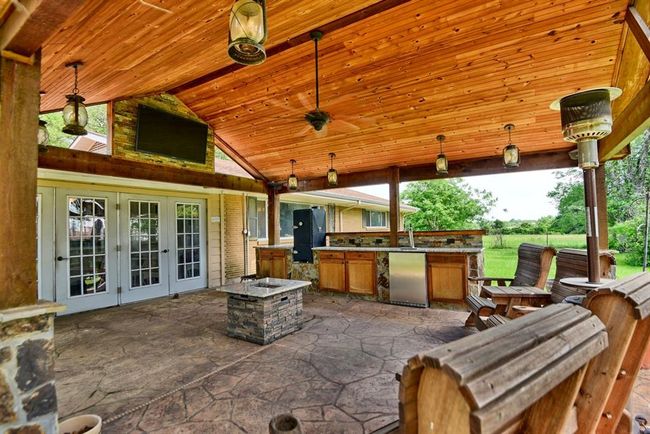 Outdoor Kitchen | Image 22