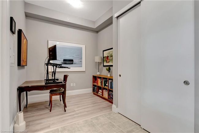 212 - 73 Arthur St S, House attached with 1 bedrooms, 1 bathrooms and 1 parking in Guelph ON | Image 8