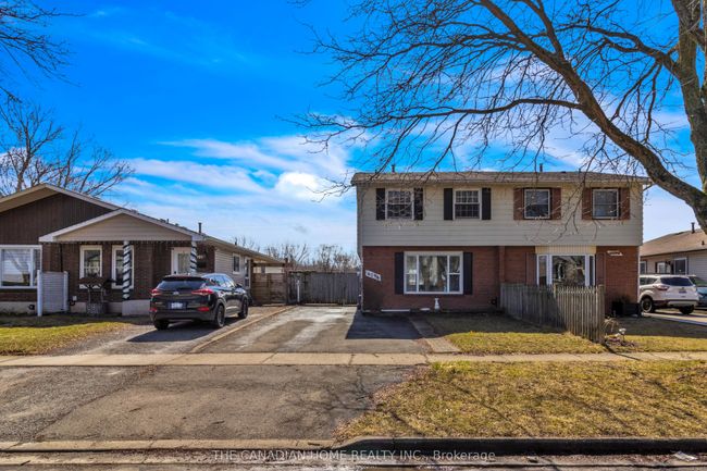 6596 Harmony Ave, House attached with 4 bedrooms, 2 bathrooms and 3 parking in Niagara Falls ON | Image 7
