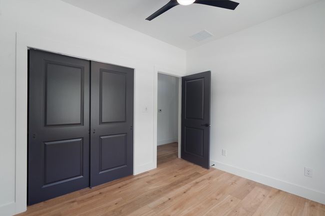 B - 5304 Samuel Huston Ave, House other with 2 bedrooms, 3 bathrooms and null parking in Austin TX | Image 16
