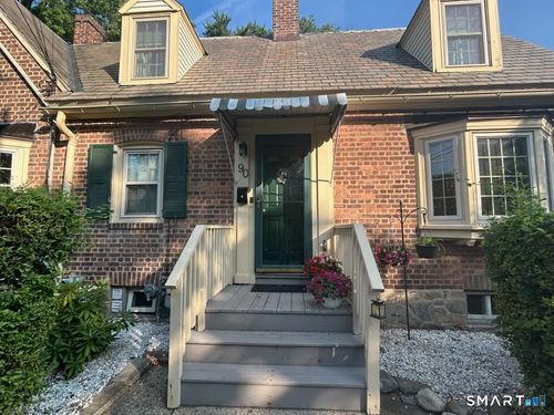 90 Sims St, Bridgeport, CT, 06604-5242 | Card Image