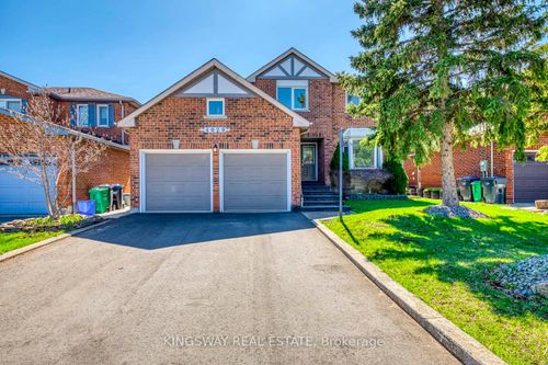 4020 Melfort Crescent, Mississauga, ON, L5L4K8 | Card Image