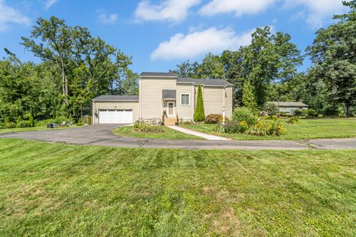 29 Ravine Rd, Windsor, CT, 06095-2248 | Card Image