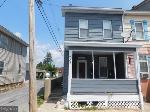 207 S Spruce St, LEWISTOWN, PA, 17044-1848 | Card Image