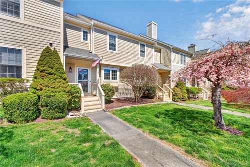 5703 Applewood Cir, Carmel, NY, 10512-2639 | Card Image