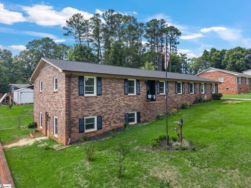417 Harrell Dr, Spartanburg, SC, 29307-2520 | Card Image