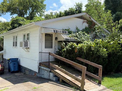 220 W 4th Street, Edwardsville, IL, 62025 | Card Image
