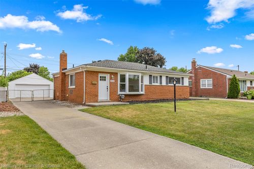 35158 Parkdale St, Livonia, MI, 48150-2672 | Card Image