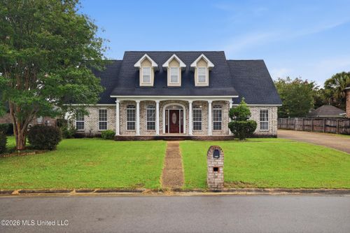 3516 S River Ridge Dr, D'Iberville, MS, 39540-8332 | Card Image