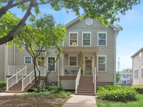 500 Littleton Trl, Elgin, IL, 60120-7007 | Card Image