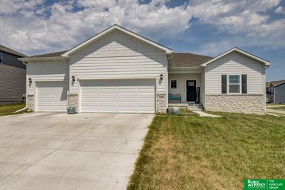 6404 Kyla Drive, House other with 3 bedrooms, 1 bathrooms and 3 parking in Papillion NE | Image 3