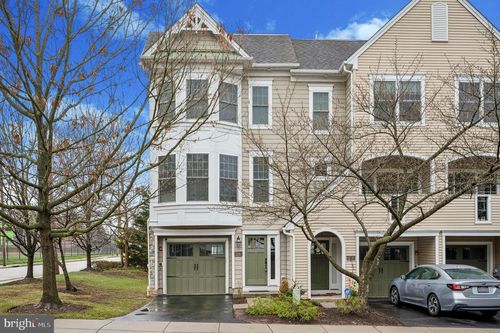 201 Cobblestone Dr, ARDMORE, PA, 19003-1242 | Card Image