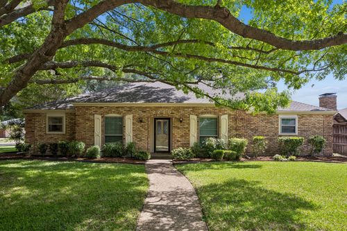 2218 Acacia St, Richardson, TX, 75082-3314 | Card Image