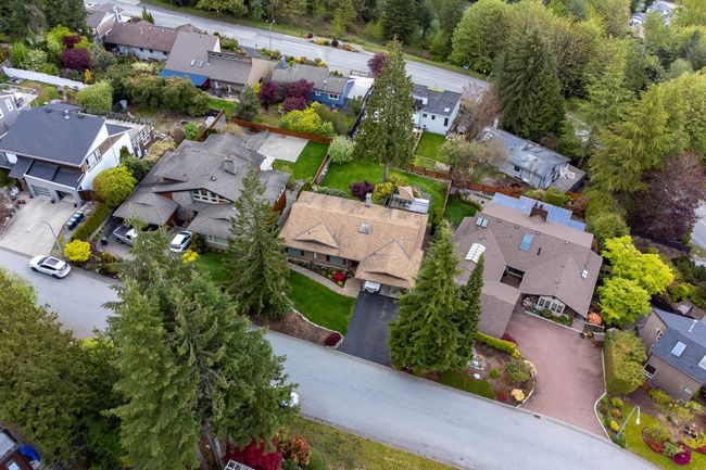 557 Yale Road, House other with 5 bedrooms, 3 bathrooms and 4 parking in Port Moody BC | Image 36