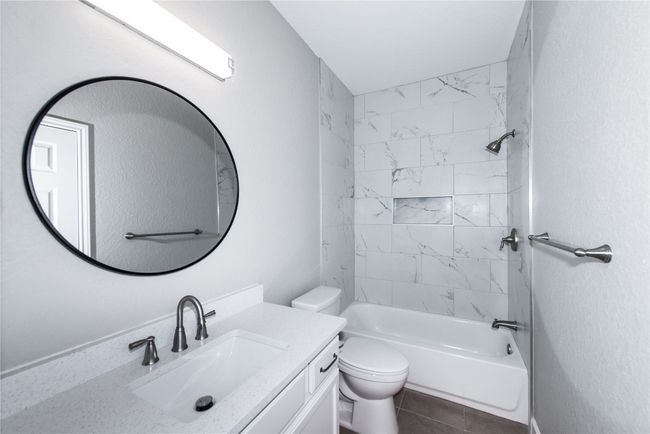 Secondary bathroom | Image 21