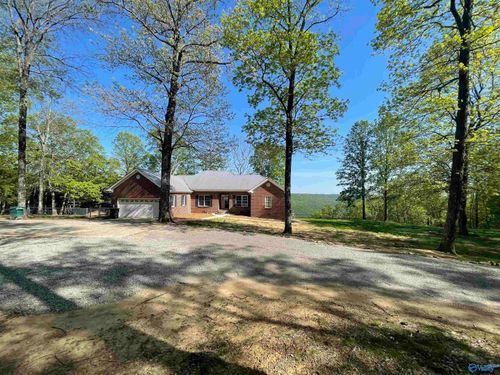 760 Range Rd, Gurley, AL, 35748-8424 | Card Image