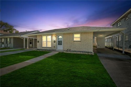 6076 Wilton Dr, New Orleans, LA, 70122-3449 | Card Image