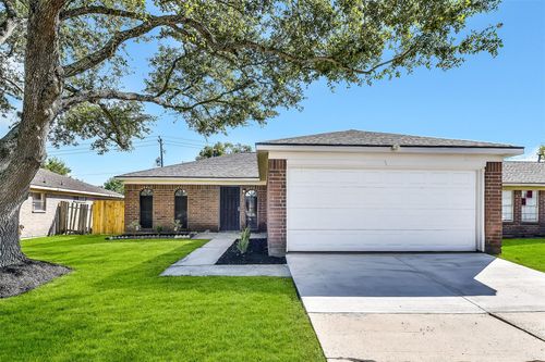 4726 Fairgreen Ln, Houston, TX, 77048-2556 | Card Image