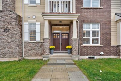 205 N Park Blvd, House other with 4 bedrooms, 4 bathrooms and 4 parking in Oakville ON | Image 2