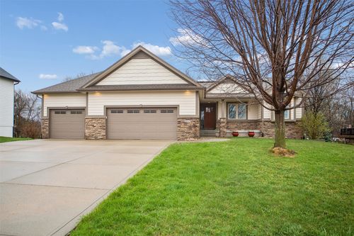 6927 Nw 84th Ave, Johnston, IA, 50131-4725 | Card Image