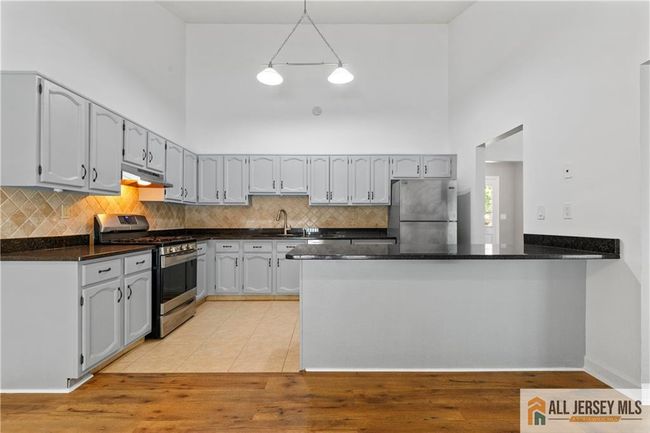 179 Hidden Ct, House other with 2 bedrooms, 2 bathrooms and null parking in Old Bridge NJ | Image 9