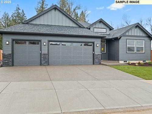 74-3329 Ne Justus Ave, Estacada, OR, 97023-7811 | Card Image