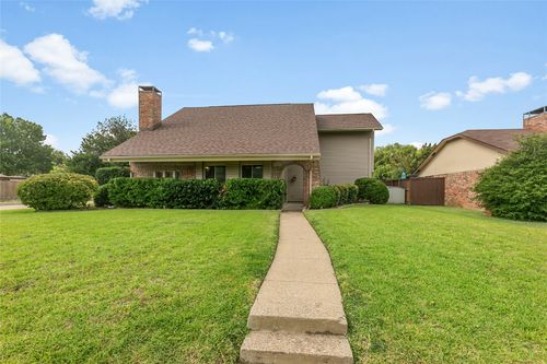 3302 Ivanhoe Ln, Garland, TX, 75044-5416 | Card Image