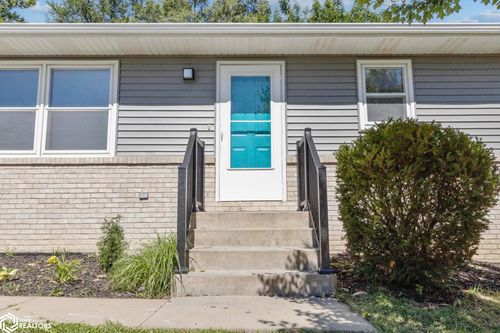 104 Shamrock Cir, Glenwood, IA, 51534-1033 | Card Image