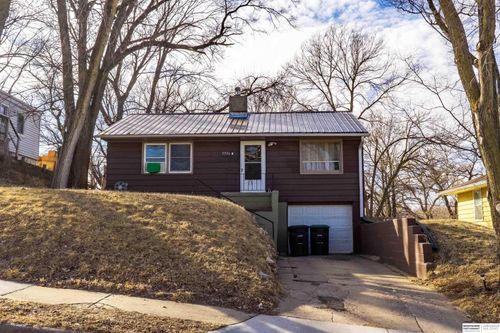 3936 N 40th St, Omaha, NE, 68111-2628 | Card Image