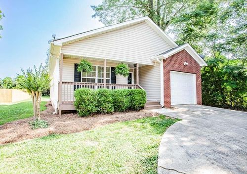 211 South St, Carrollton, GA, 30117-3737 | Card Image