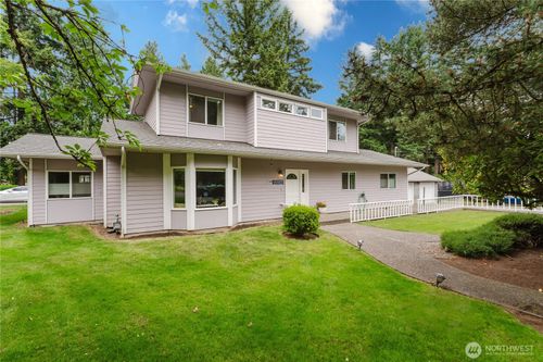 8706 Ne 135th Place, Kirkland, WA, 98034 | Card Image