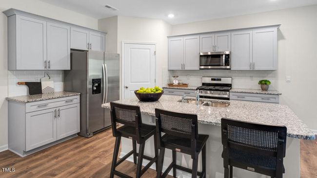 Kitchen | Image 9