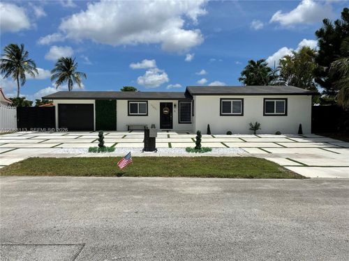 17831 Nw 84th Ct, Hialeah, FL, 33015-2501 | Card Image