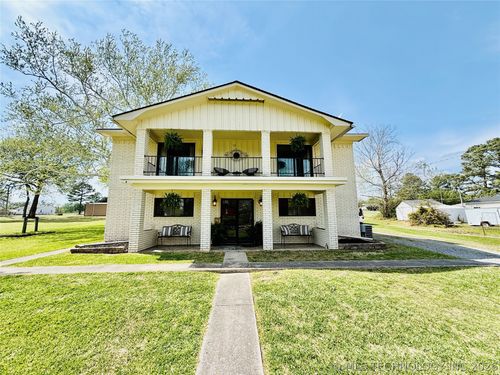 410 S 4th St, Hartshorne, OK, 74547-4036 | Card Image