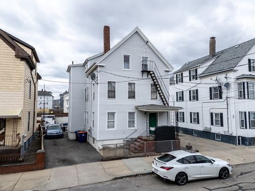 191 Bonney St, New Bedford, MA, 02740-7525 | Card Image