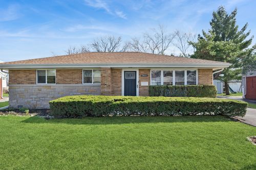 7441 Lake St, Morton Grove, IL, 60053-1718 | Card Image
