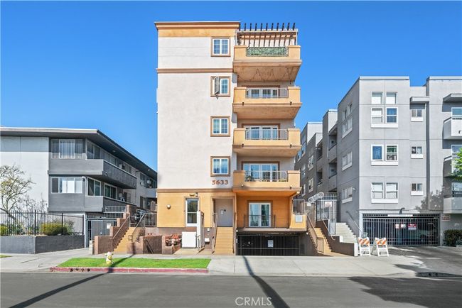 APT-503 - 5633 Carlton Way, Condo with 2 bedrooms, 2 bathrooms and 2 parking in Hollywood CA | Image 28