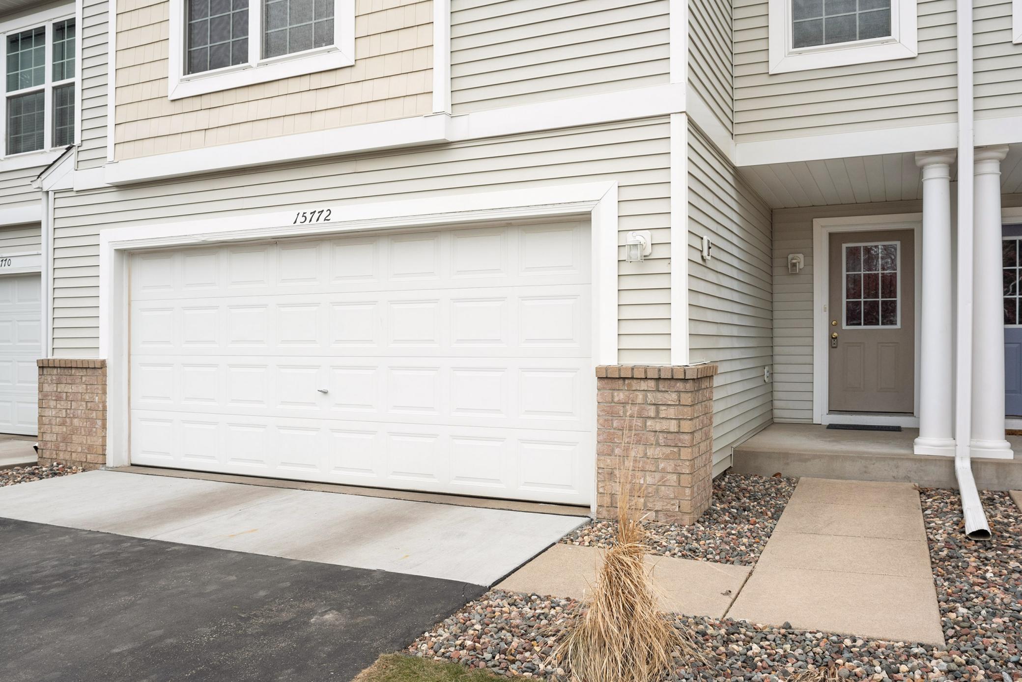 Residential Lease in Apple Valley 2