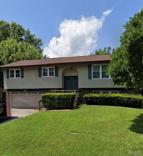 33 Morrison Dr, Belleville, IL, 62221-3314 | Card Image