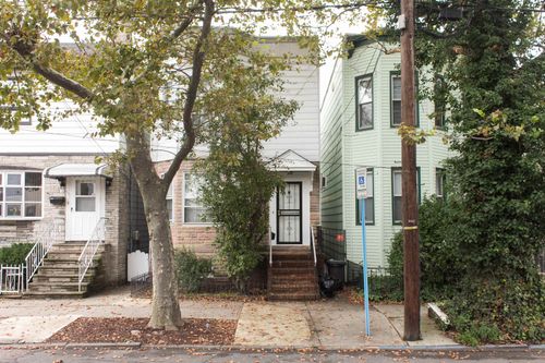 248 Neptune Ave, Jersey City, NJ, 07305-1712 | Card Image