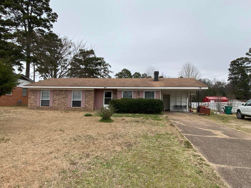 902 W Sypert St, Nashville, AR, 71852-2359 | Card Image