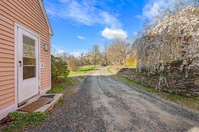 198 Town Line Hwy S, House other with 4 bedrooms, 2 bathrooms and 7 parking in Bethlehem CT | Image 14