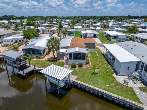 108 W Saint Annes Cir, APOLLO BEACH, FL, 33572-2217 | Card Image