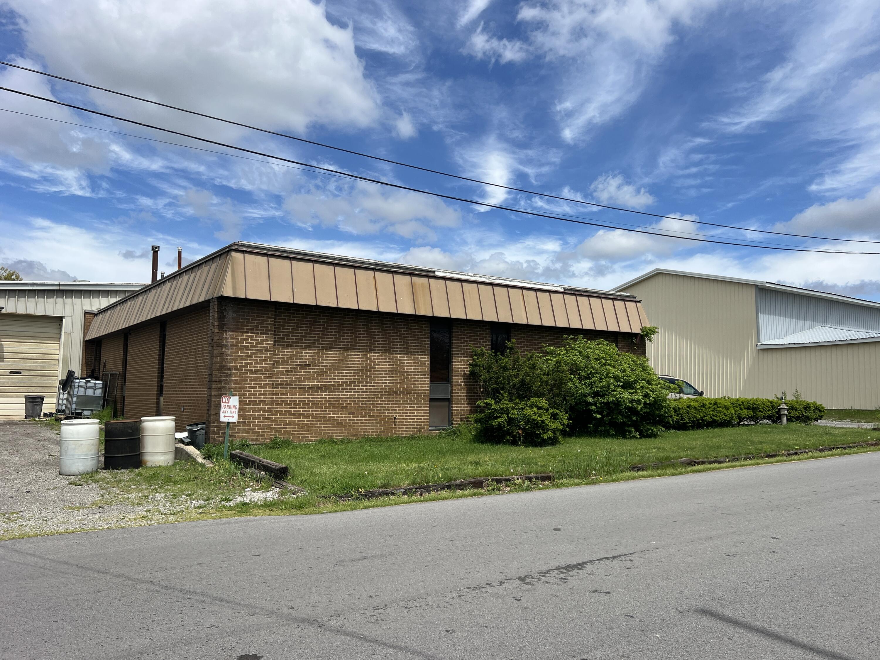 1162 Latham Ave, Lima, OH 45805
