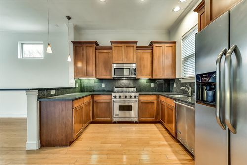 a-2606 N Henderson Ave, Dallas, TX, 75206-9003 | Card Image