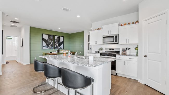 720 Amber Fields Drive, House other with 5 bedrooms, 3 bathrooms and null parking in Denton TX | Image 6