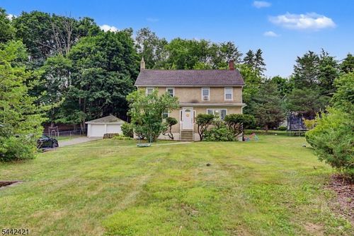242 W Hanover Ave, Morristown, NJ, 07960-2711 | Card Image
