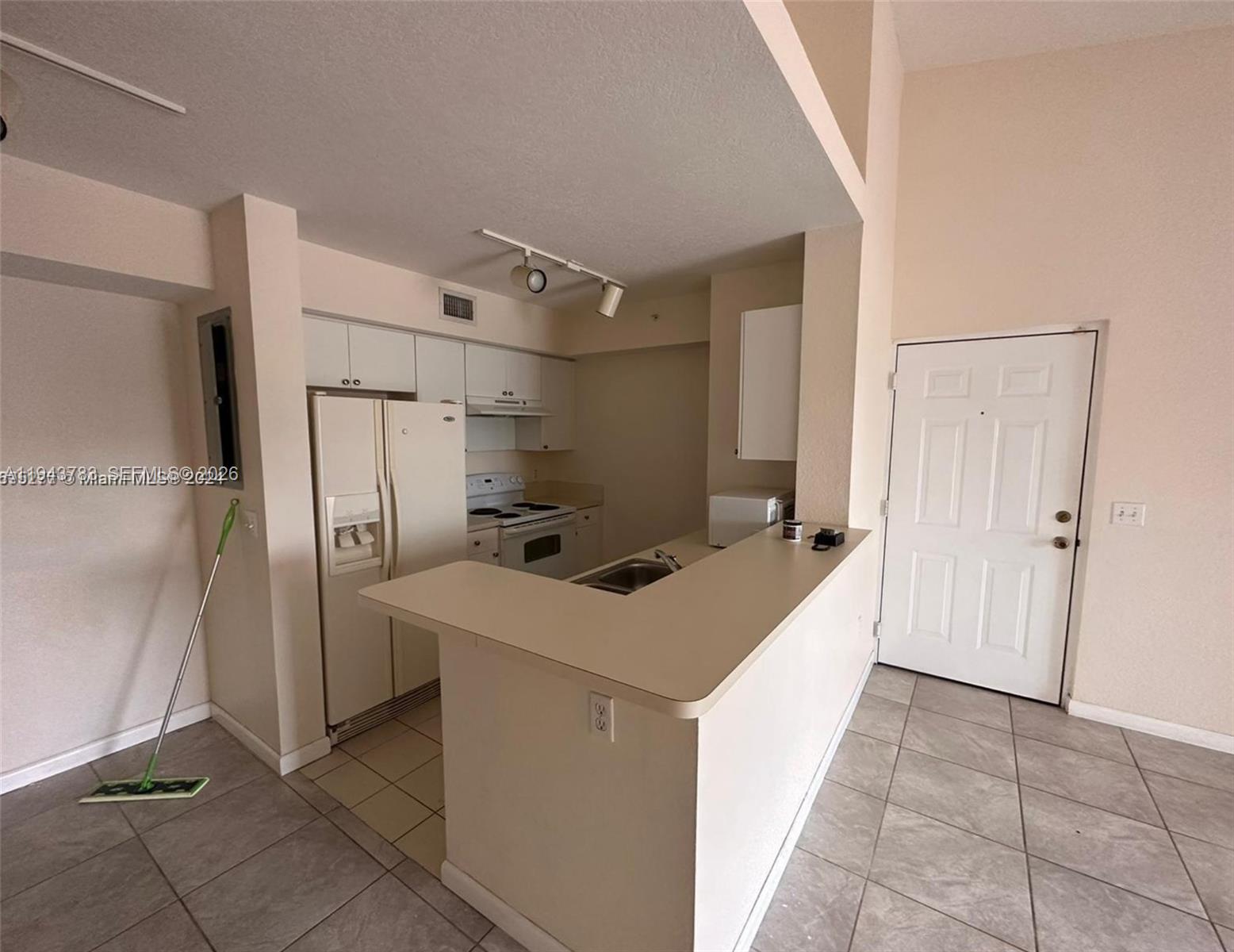 Residential in Homestead 4