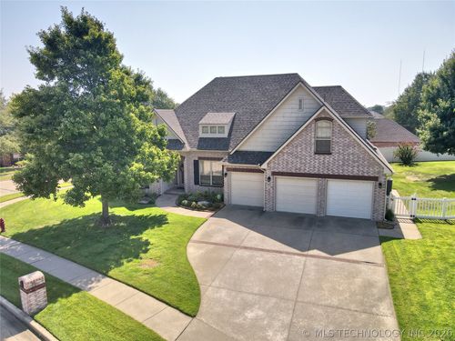 7529 Galveston St, Broken Arrow, OK, 74014-7085 | Card Image