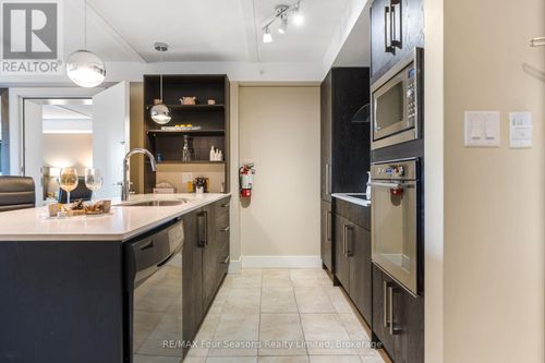 51095111-9 Harbour St E, Collingwood, ON, L9Y5C5 | Card Image
